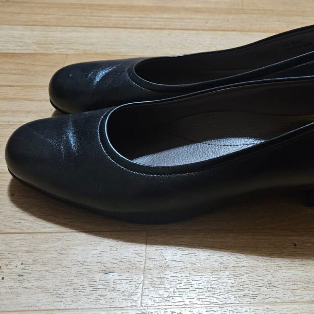 SAS Regina Pumps in Black - Picture 9 of 16
